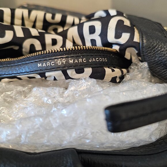 MARC BY MARC JACOBS Classic Q Natasha BLACK Leather Crossbody All Black ~1990's - Picture 13 of 16